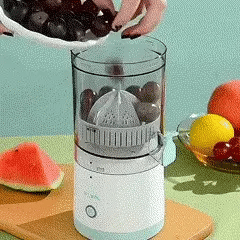 Electric Juice Maker 🍊⚡